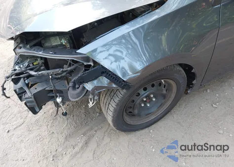 2019 Toyota Corolla Le from USA, damaged, VIN 2T1BURHE4KC214905